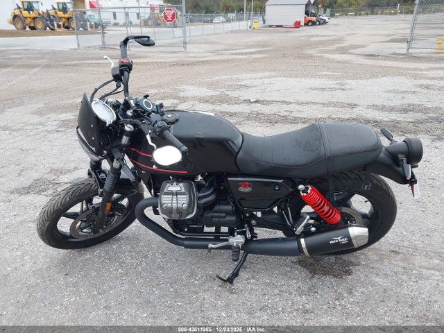 ZGUKZUE08PM000181 Moto Guzzi V7 Special Edition
