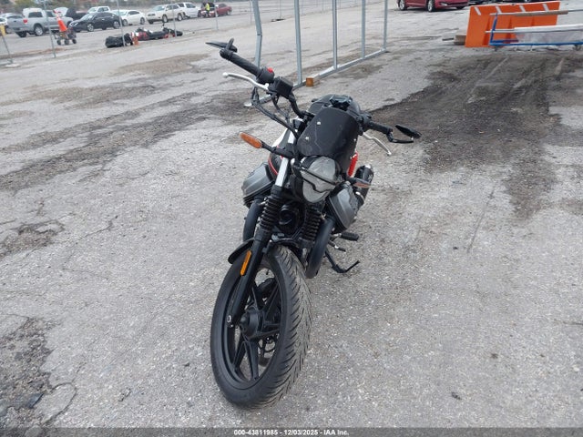 ZGUKZUE08PM000181 Moto Guzzi V7 Special Edition