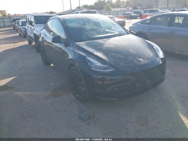 2022 TESLA MODEL Y 7SAYGDEE5NF319819 Photo 0