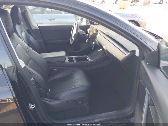 2022 TESLA MODEL Y 7SAYGDEE5NF319819 Photo 4