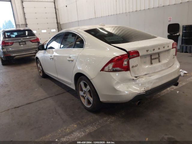2013 VOLVO S60 YV1612FH2D2233351 Photo 2
