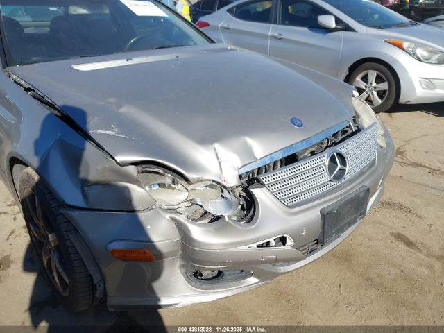 43812022 :رقم المزاد ، WDBRN64J15A675578 vin ، 2005 Mercedes-benz C 320 Sport مزاد بيع