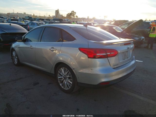 2015 FORD FOCUS 1FADP3J23FL305973 Photo 2