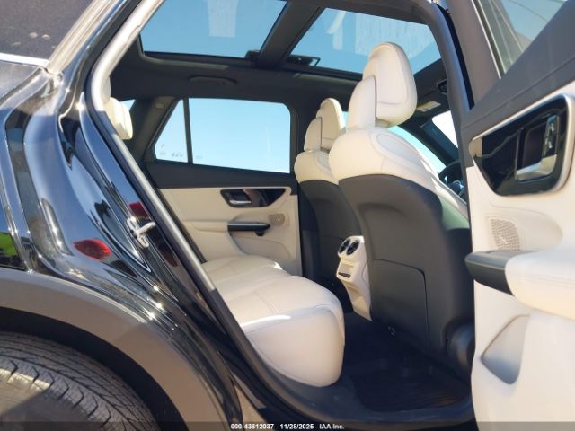 2024 MERCEDES-BENZ GLC 300 W1NKM4HB8RF153917 Photo 7