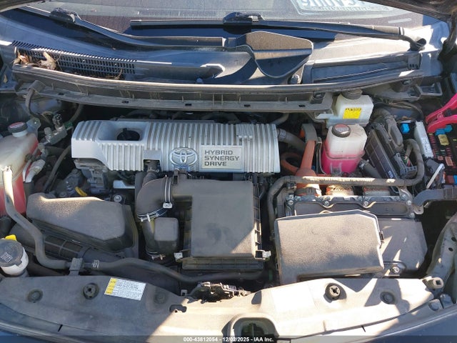 Toyota Prius Two 2015 JTDKN3DU9F1979402 Image 10