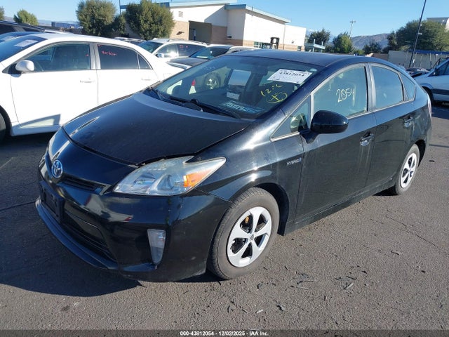 Toyota Prius Two 2015 JTDKN3DU9F1979402 Image 2