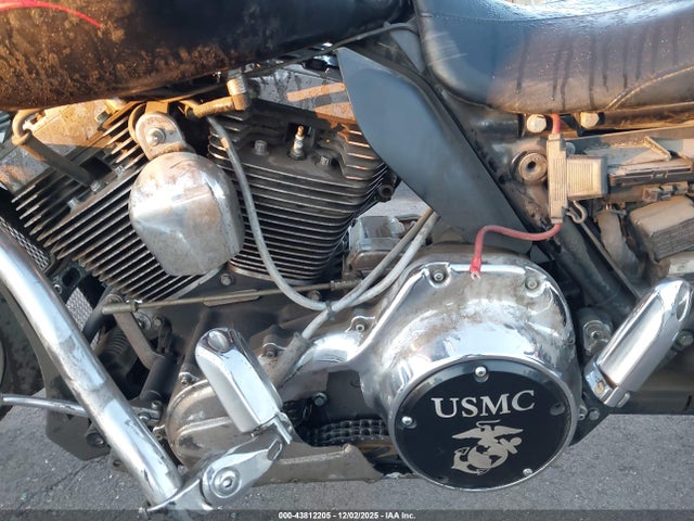 2014 HARLEY-DAVIDSON FLHX 1HD1KBM12EB672391 Photo 8