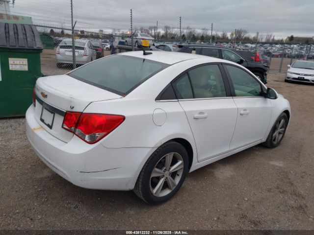 2014 CHEVROLET CRUZE 1G1PE5SB6E7360408 Photo 3
