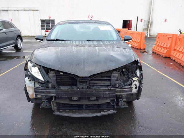 3LN6L2JK8FR626820 Lincoln MKZ