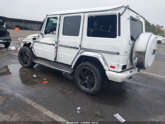 2015 MERCEDES-BENZ G 63 AMG WDCYC7DF5FX230452 Photo 2