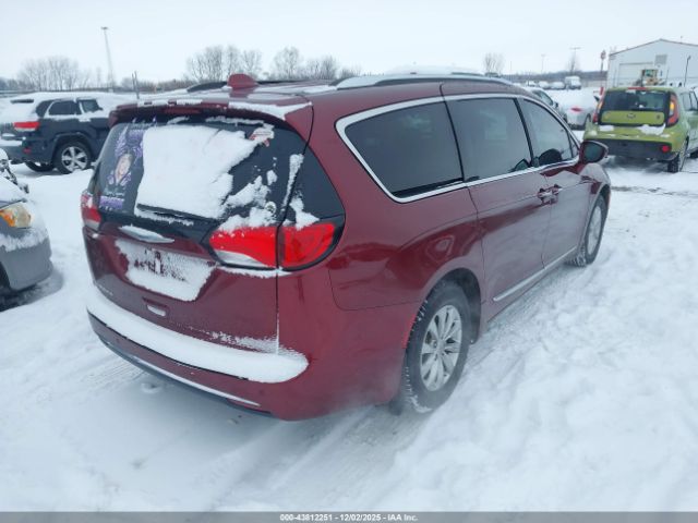 2018 CHRYSLER PACIFICA 2C4RC1BG6JR104045 Photo 3