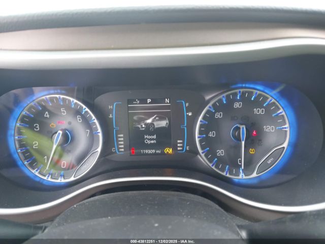 2018 CHRYSLER PACIFICA 2C4RC1BG6JR104045 Photo 6