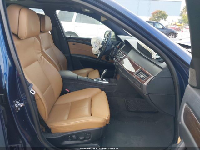 2010 BMW 528I WBANU5C50AC124877 Photo 4