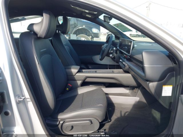 2025 HYUNDAI IONIQ 6 KMHM34AA0SA092419 Photo 4