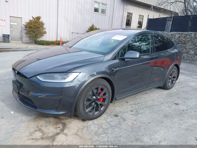 2025 TESLA MODEL X 7SAXCBE64SF470022 Photo 1