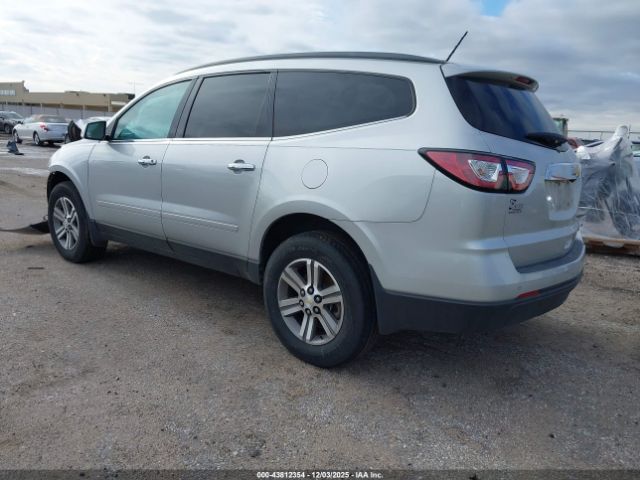 2015 CHEVROLET TRAVERSE 1GNKRHKD5FJ285351 Photo 2