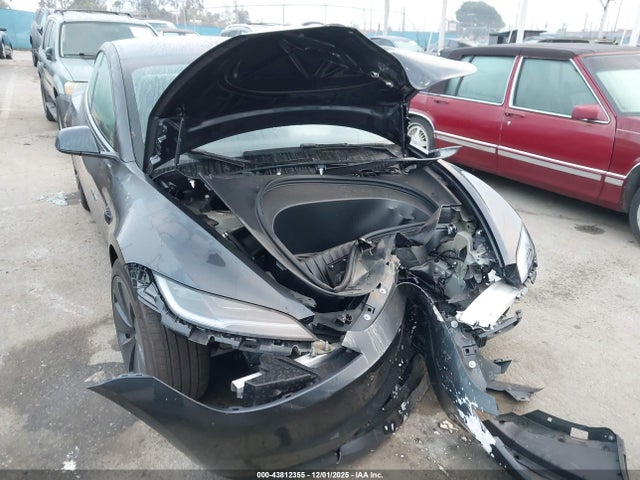 2025 TESLA MODEL 3 5YJ3E1EA6SF933847 Photo 5