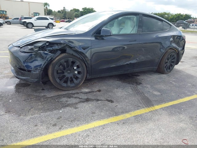 2024 TESLA MODEL Y 7SAYGDED1RF057603 Photo 5