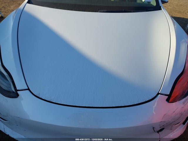 2022 TESLA MODEL 3 5YJ3E1EB5NF137846 Photo 9