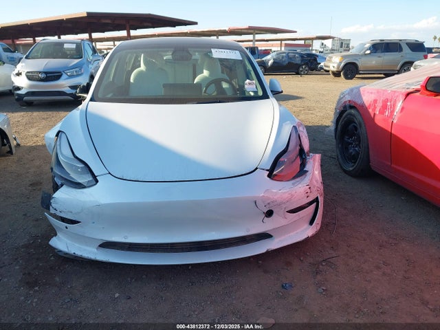 Tesla Model 3 Long Range Dual Motor All-wheel Drive 2022 5YJ3E1EB5NF137846 Image 11