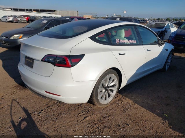 2022 TESLA MODEL 3 5YJ3E1EB5NF137846 Photo 3
