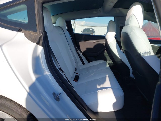 2022 TESLA MODEL 3 5YJ3E1EB5NF137846 Photo 7
