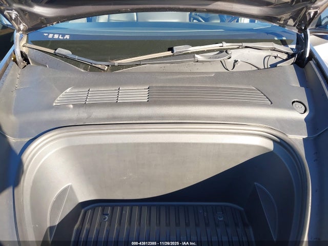 2021 TESLA MODEL Y 5YJYGDEE3MF161606 Photo 9