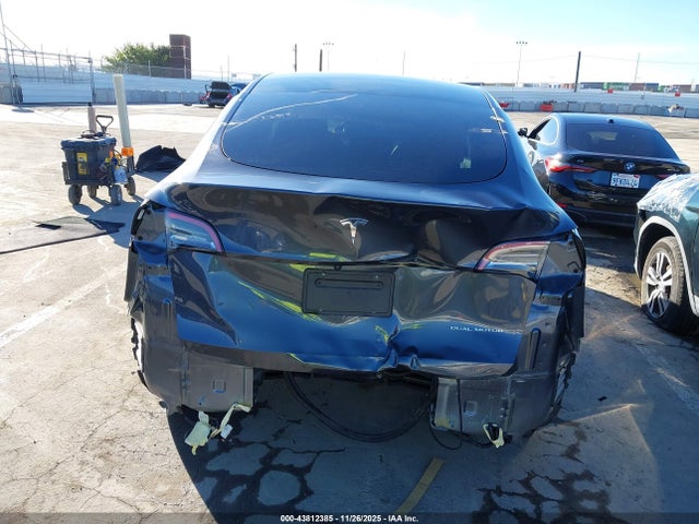 2021 TESLA MODEL Y 5YJYGDEE3MF161606 Photo 5
