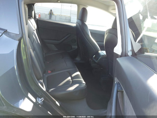 2021 TESLA MODEL Y 5YJYGDEE3MF161606 Photo 7
