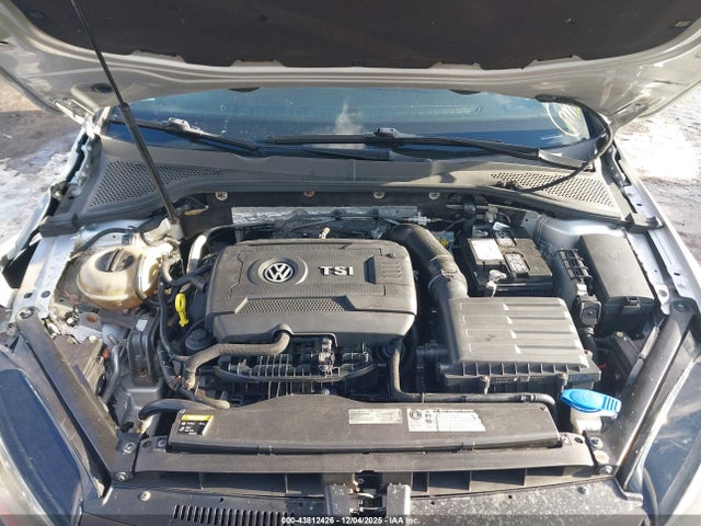 3VW4T7AUXFM014543 Volkswagen Golf Gti 2.0t Se 4-door