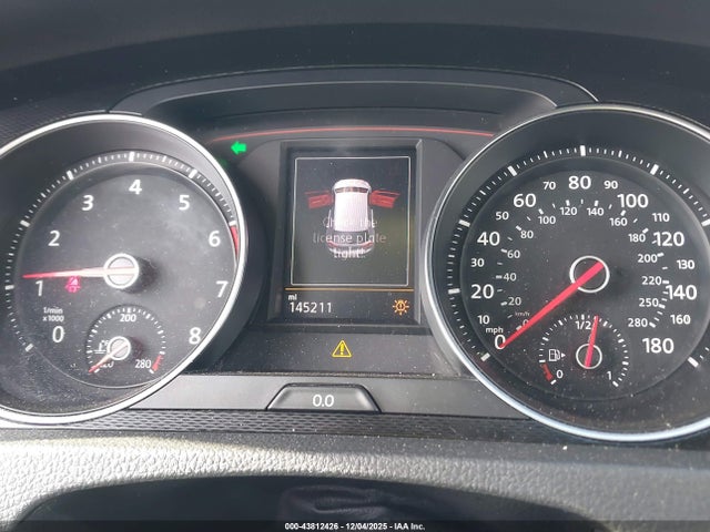 3VW4T7AUXFM014543 Volkswagen Golf Gti 2.0t Se 4-door