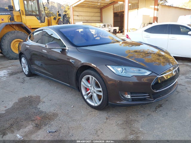 2014 TESLA MODEL S 5YJSA1H18EFP44219 Photo 0