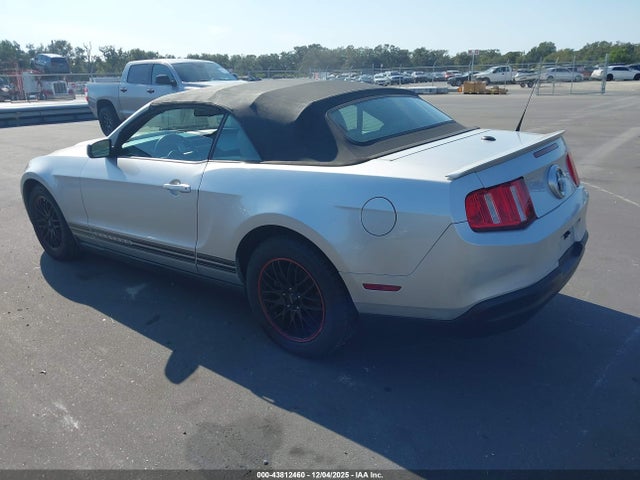 2010 FORD MUSTANG 1ZVBP8EN7A5127644 Photo 2