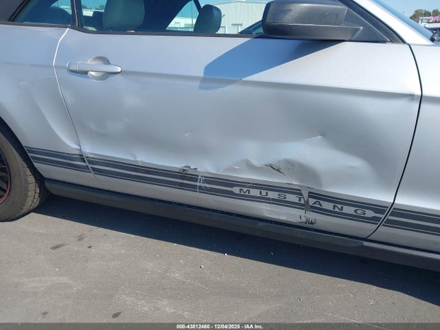 2010 FORD MUSTANG 1ZVBP8EN7A5127644 Photo 5