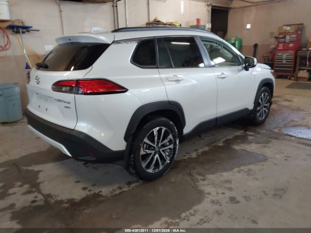 2024 TOYOTA COROLLA CROSS 7MUDAABG9RV119566 Photo 3