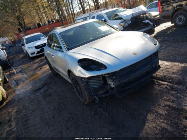 2017 PORSCHE MACAN WP1AG2A51HLB55882