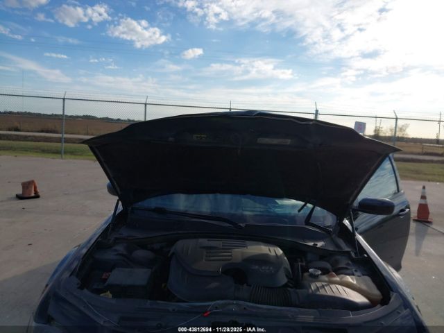 2018 CHRYSLER 300 2C3CCAAG5JH340896 Photo 9