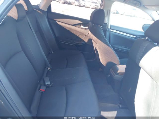 2018 HONDA CIVIC 2HGFC2F52JH585632 Photo 7
