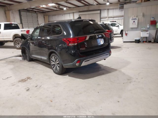 2019 MITSUBISHI OUTLANDER JA4AD3A32KZ033089 Photo 2
