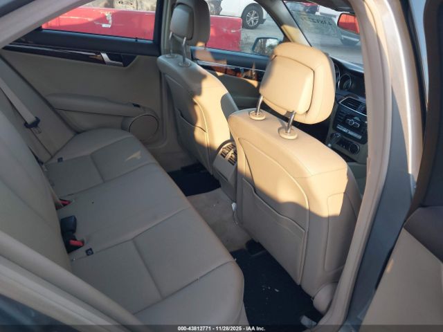 2013 MERCEDES-BENZ C 300 WDDGF8ABXDA834682 Photo 7