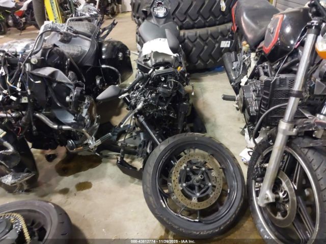 2025 YAMAHA YZFR7 JYARM38E3SA016893 Photo 4