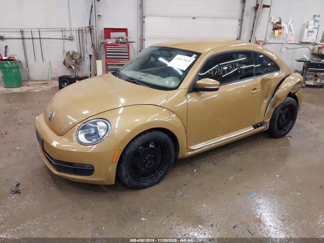 2013 VOLKSWAGEN BEETLE 3VWJP7AT6DM685459 Photo 1
