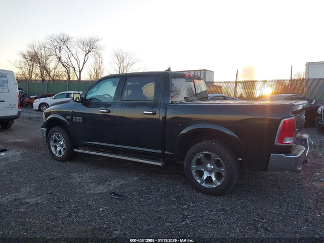 1C6RR7NT5HS726291 RAM 1500 Laramie 4x4 5&#039;7 Box