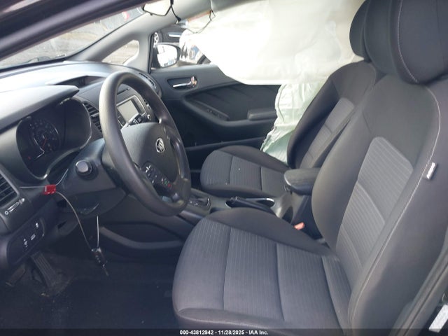 Продажа на аукционе авто 2016 Kia Forte Lx, vin: KNAFX4A66G5535635, номер лота: 43812942