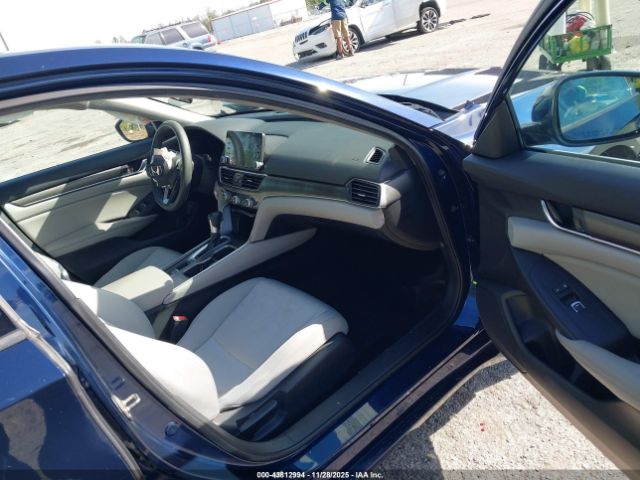 2019 HONDA ACCORD 1HGCV1F18KA063320 Photo 4