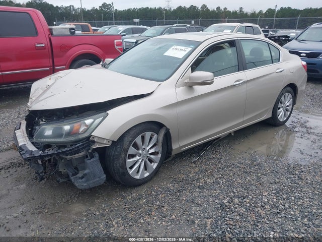 2013 HONDA ACCORD SDN 1HGCR2F84DA076561 Photo 1