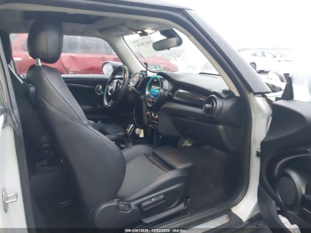 2020 MINI HARDTOP WMWXR5C02L2L95723 Photo 4