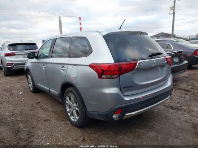 2016 MITSUBISHI OUTLANDER JA4AD2A36GZ039348 Photo 2