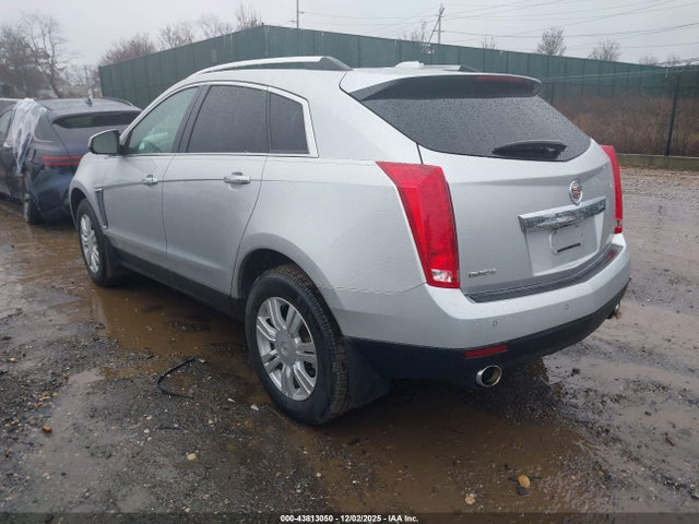 2016 CADILLAC SRX 3GYFNBE38GS538016 Photo 2