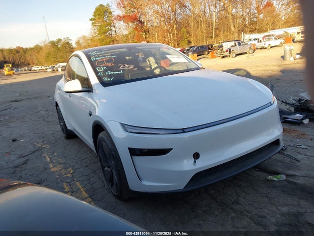 2026 TESLA MODEL Y 7SAYGDED0TA452117 Photo 0